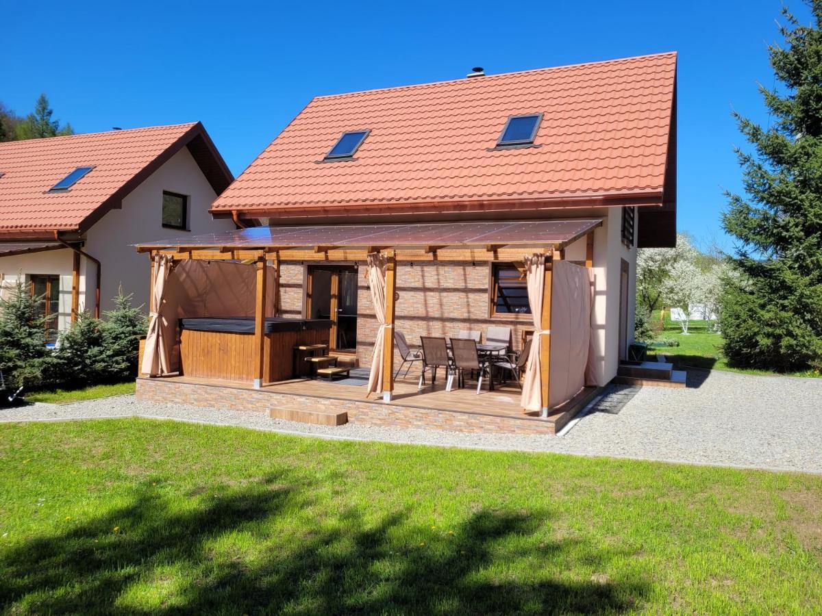 Urocza Kryjowka Ze Spa Леско Екстериор снимка