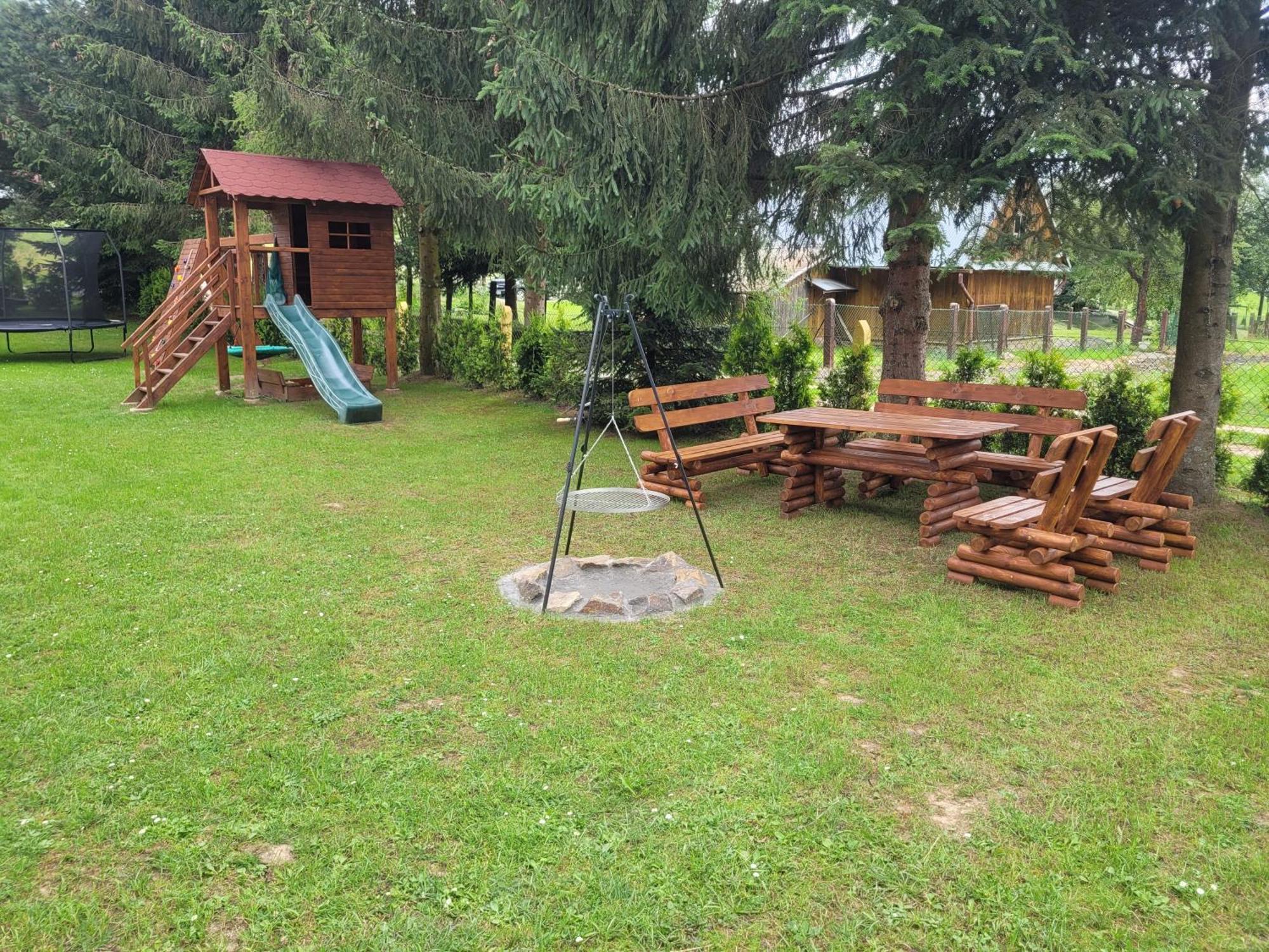 Urocza Kryjowka Ze Spa Леско Екстериор снимка